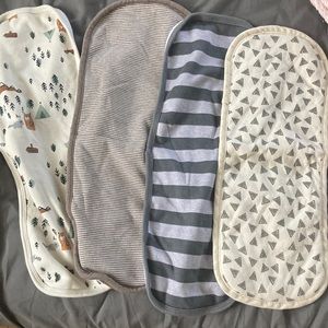 4 baby burp cloths NWOT